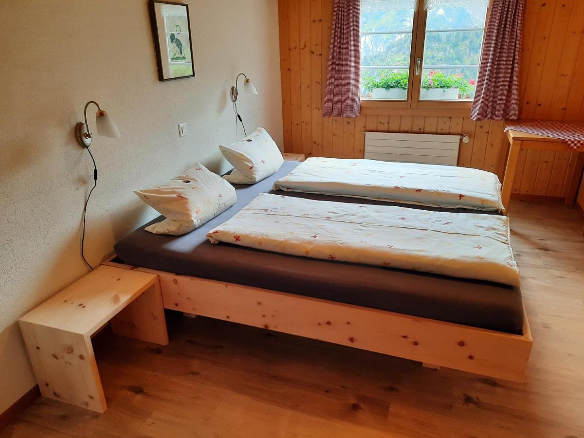 Berggasthaus Gitschenen Otel Isenthal Oda fotoğraf