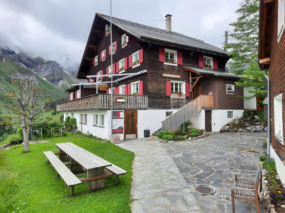 Berggasthaus Gitschenen Otel Isenthal Dış mekan fotoğraf