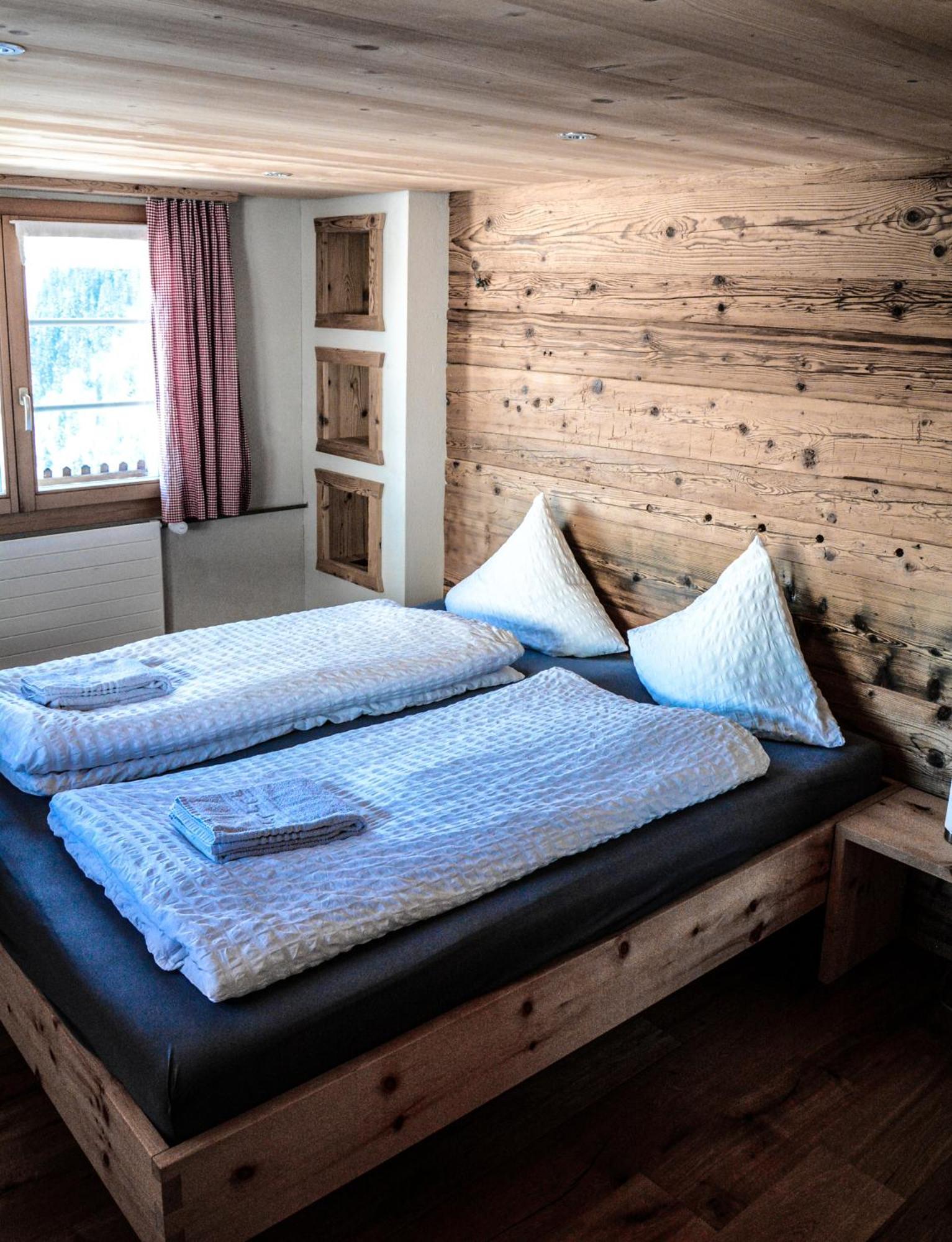 Berggasthaus Gitschenen Otel Isenthal Dış mekan fotoğraf